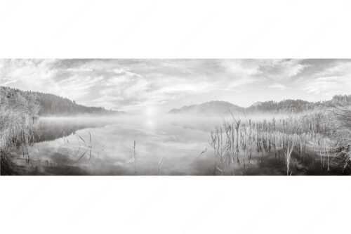 Aufgehende Sonne über dem Barmsee mit Soierngebirge - Feinster Morgen - Seitenverhältnis 3:1 - Sonnenaufgang am Barmsee - weitere Infos unter https://www.kriner-weiermann.de