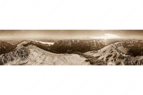 Blick über Feldern, Kramer und Zugspitze in den Sonnenuntergang - Feldernkopf - Seitenverhältnis 4:1 - Ammergauer Alpen Sonnenuntergang - weitere Infos unter https://www.kriner-weiermann.de