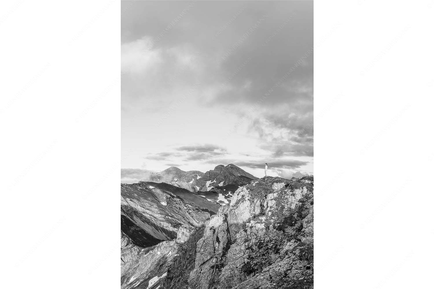 Feldernkreuz – Seitenverhältnis 2:3 — Bergsteiger am Seinskopf im Soierngebirge Blick vom Seinskopf zur Soiern- und Schöttlkarspitze