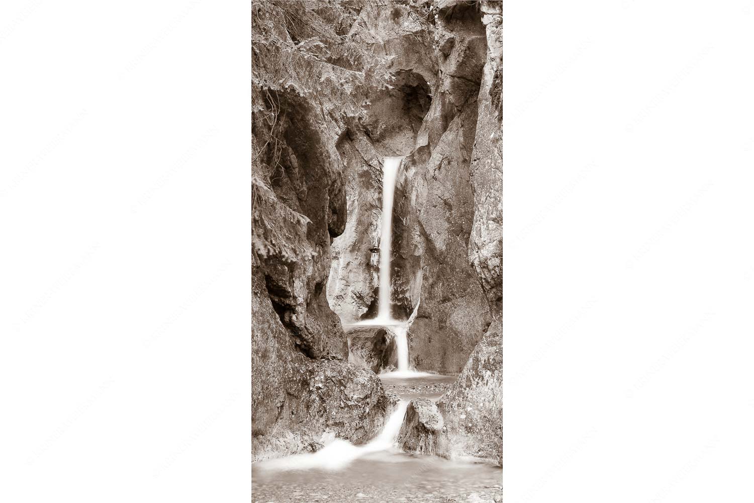 Feng Shui – Seitenverhältnis 1:2 — Wasserfall bei Kochel Einer der vielen Wasserfälle am Heckenbach bei Kochel