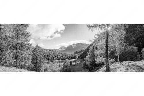 Blick über Ferchensee aufs Karwendel - Ferchenseeherbst - Seitenverhältnis 3:1 - Ferchensee mit Karwendel - weitere Infos unter https://www.kriner-weiermann.de