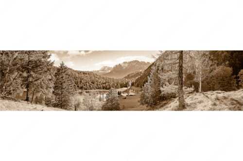 Blick über Ferchensee aufs Karwendel - Ferchenseeherbst - Seitenverhältnis 4:1 - Ferchensee mit Karwendel - weitere Infos unter https://www.kriner-weiermann.de
