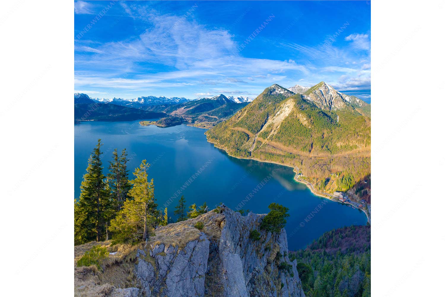 Fiordlands – Seitenverhältnis 1:1 — Walchensee Fahrenberg und Herzogstand Blick über Walchensee zum Herzogstand