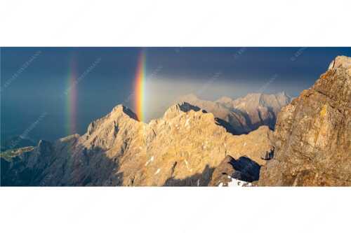 Doppelregenbogen an der Alpspitze im Wetterstein - Fontäne - Seitenverhältnis 2,5:1 - Regenbogen an der Alpspitze - weitere Infos unter https://www.kriner-weiermann.de