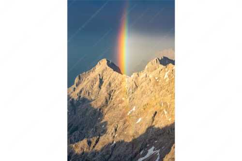 Doppelregenbogen an der Alpspitze im Wetterstein - Fontäne - Seitenverhältnis 2:3 - Regenbogen an der Alpspitze - weitere Infos unter https://www.kriner-weiermann.de