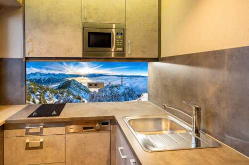 Blick vom Signalkopf über Wolkenmeer zum Sonnenuntergang im Wetterstein - Fortuna - Größe ca. 150x60cm, Seitenverhältnis 2,5:1 - Bergsteiger am Signalkopf im Soierngebirge - weitere Infos unter https://www.kriner-weiermann.de