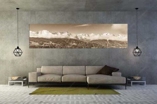 Erstes Grün im Tal und frischer Schnee auf den Bergen im Wettersteingebirge - Frühling und Winter - Größe ca. 320x80cm, Seitenverhältnis 4 - Dreitorspitzen im Wetterstein - weitere Infos unter https://www.kriner-weiermann.de