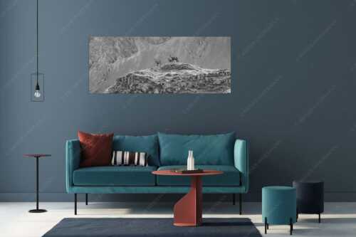 Gämsen mit Kitz im Karwendelgebirge - Gamslan - Größe ca. 175x70cm, Seitenverhältnis 2,5:1 - Gämsen im Karwendel - weitere Infos unter https://www.kriner-weiermann.de