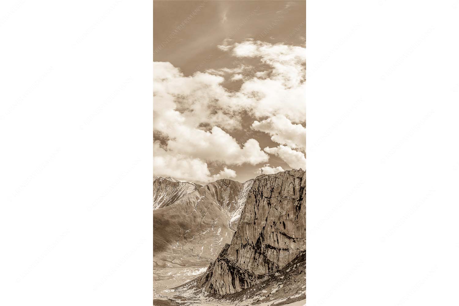 Bergsteiger mit Blick aufs Gatterl und kleinem Wanner im Wettersteingenbirge