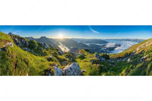 Blick von der Gehrenspitze im Wetterstein übers Leutaschtal in den Sonnenaufgang - Gehrenspitzmorgen - Seitenverhältnis 3:1 - Gehrenspitze mit Leutaschtal - weitere Infos unter https://www.kriner-weiermann.de
