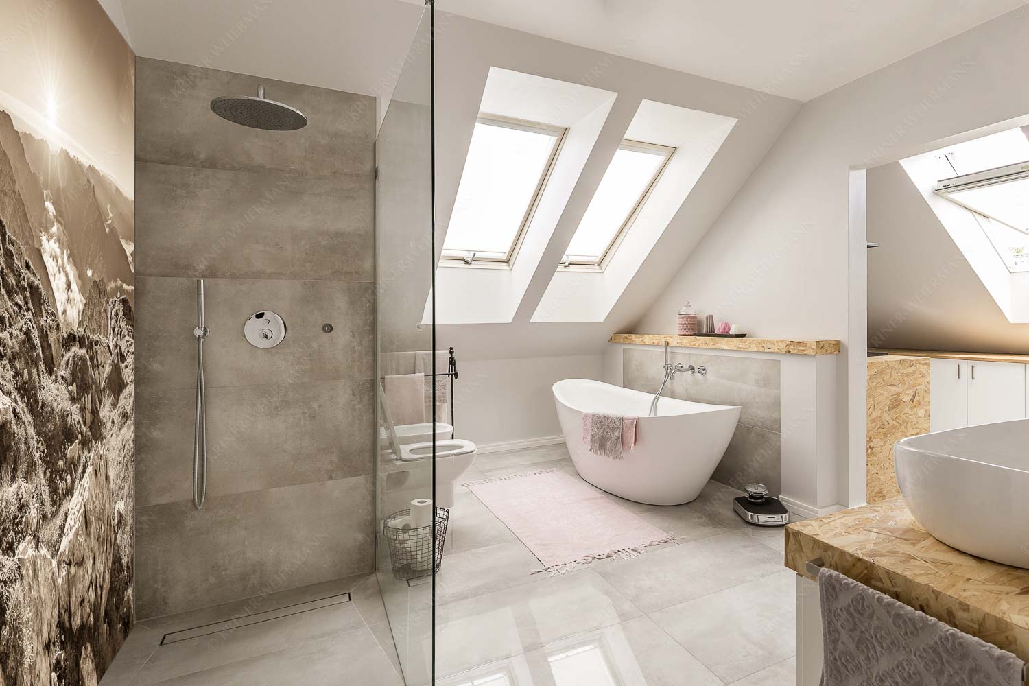 Gehrenspitzmorgen – Größe ca. 150x225cm, Seitenverhältnis 2:3 — Gehrenspitze mit Leutaschtal Blick von der Gehrenspitze im Wetterstein übers Leutaschtal in den Sonnenaufgang - Gehrenspitzmorgen - Größe ca. 150x225cm, Seitenverhältnis 2:3 - Gehrenspitze mit Leutaschtal - weitere Infos unter https://www.kriner-weiermann.de