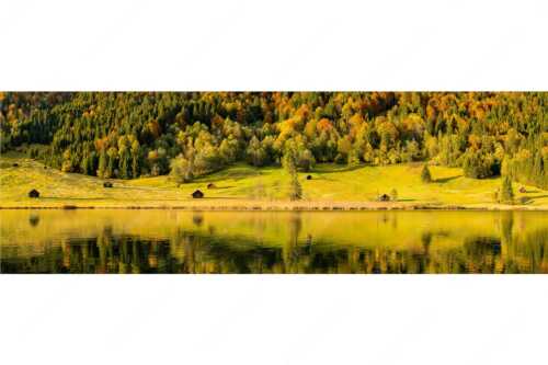 Wiesmahtstadel am Geroldsee - Geroldseestadel - Seitenverhältnis 3:1 - Herbst am Geroldsee - weitere Infos unter https://www.kriner-weiermann.de