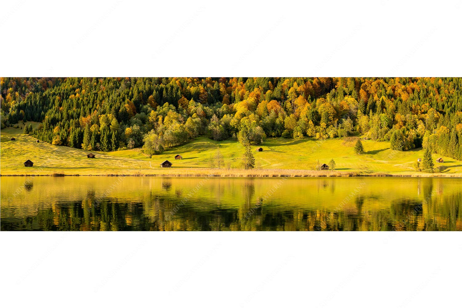 Geroldseestadel – Seitenverhältnis 3:1 — Herbst am Geroldsee Wiesmahtstadel am Geroldsee