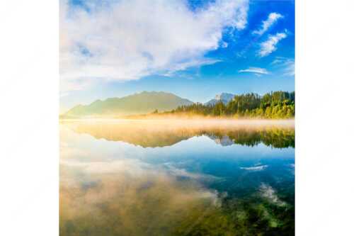 Sommermorgen am Barmsee mit Soiern- und Karwendelgebirge - Gespiegelt - Seitenverhältnis 1:1 - Spiegelung am Barmsee mit Soierngebirge - weitere Infos unter https://www.kriner-weiermann.de