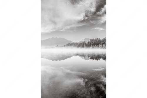 Sommermorgen am Barmsee mit Soiern- und Karwendelgebirge - Gespiegelt - Seitenverhältnis 2:3 - Spiegelung am Barmsee mit Soierngebirge - weitere Infos unter https://www.kriner-weiermann.de