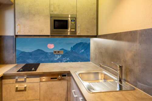Vollmondaufgang hinter Soiernspitze und Östlicher Karwendelspitze - Glutmond - Größe ca. 150x60cm, Seitenverhältnis 2,5:1 - Vollmond mit Soiernspitze - weitere Infos unter https://www.kriner-weiermann.de