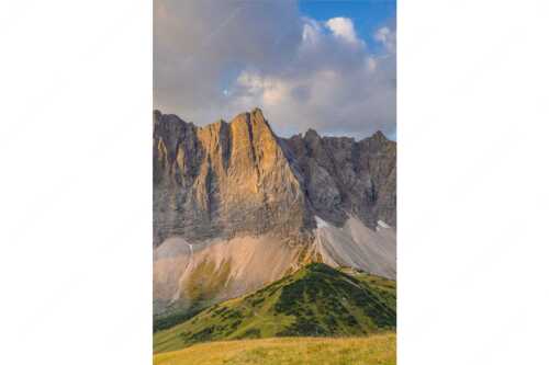 Sonnenaufgang mit Lalidererkette im Karwendel - Goldene Kette - Seitenverhältnis 2:3 - Karwendel Hauptkamm mit Laliderer - weitere Infos unter https://www.kriner-weiermann.de