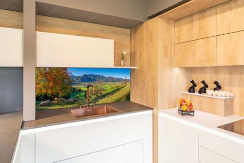 Schafe bei Oberammergau mit Kofel im Ammergebirge - Goldener Oktober - Größe ca. 150x60cm, Seitenverhältnis 2,5:1 - Schafe bei Oberammergau - weitere Infos unter https://www.kriner-weiermann.de