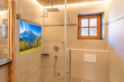 Blick über Großen Ahornboden zur Spritzkarspitze im Karwendelgebirge - Goldgrube - Größe ca. 120x80cm, Seitenverhältnis 3:2 - Herbstfärbung am Ahornboden - weitere Infos unter https://www.kriner-weiermann.de