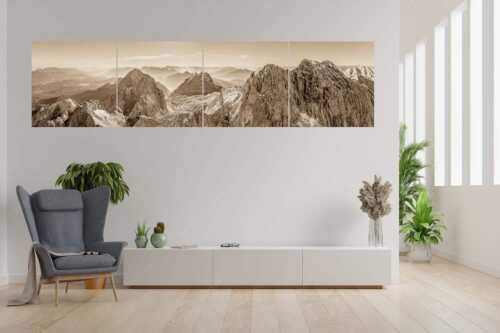 Dreitorspitzen mit Meilerhütte, Öfeleköpfe und Wettersteingrat im Wettersteingebirge - Grate - 4er Split, Größe ca. 280x70cm, Seitenverhältnis 4:1 - Dreitorspitze Meilerhütte und Wettersteingrat - weitere Infos unter https://www.kriner-weiermann.de