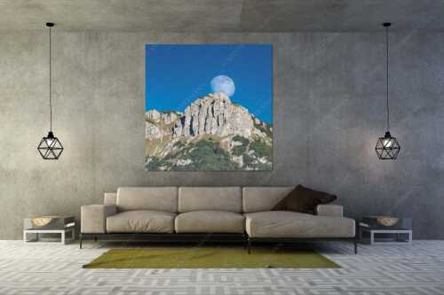 Aufgehender Vollmond hinter Signalkopf mit Wanderer am Gipfel - Große Sache - Größe ca. 160x160cm, Seitenverhältnis 1:1 - Vollmond mit Signalkopf - weitere Infos unter https://www.kriner-weiermann.de