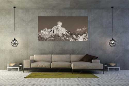 Aufgehender Vollmond hinter Signalkopf mit Wanderer am Gipfel - Große Sache - Größe ca. 200x100cm, Seitenverhältnis 2:1 - Vollmond mit Signalkopf - weitere Infos unter https://www.kriner-weiermann.de