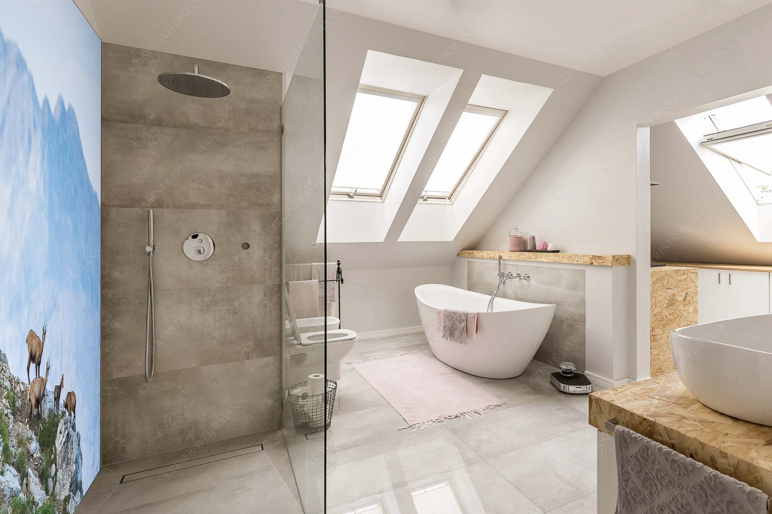 Gute Zeiten – Größe ca. 150x225cm, Seitenverhältnis 2:3 — Gams mit Dreitorspitzen Gams im Estergebirge mit Leutascher- und Partenkirchner Dreitorspitzen - Gute Zeiten - Größe ca. 150x225cm, Seitenverhältnis 2:3 - Gams mit Dreitorspitzen - weitere Infos unter https://www.kriner-weiermann.de