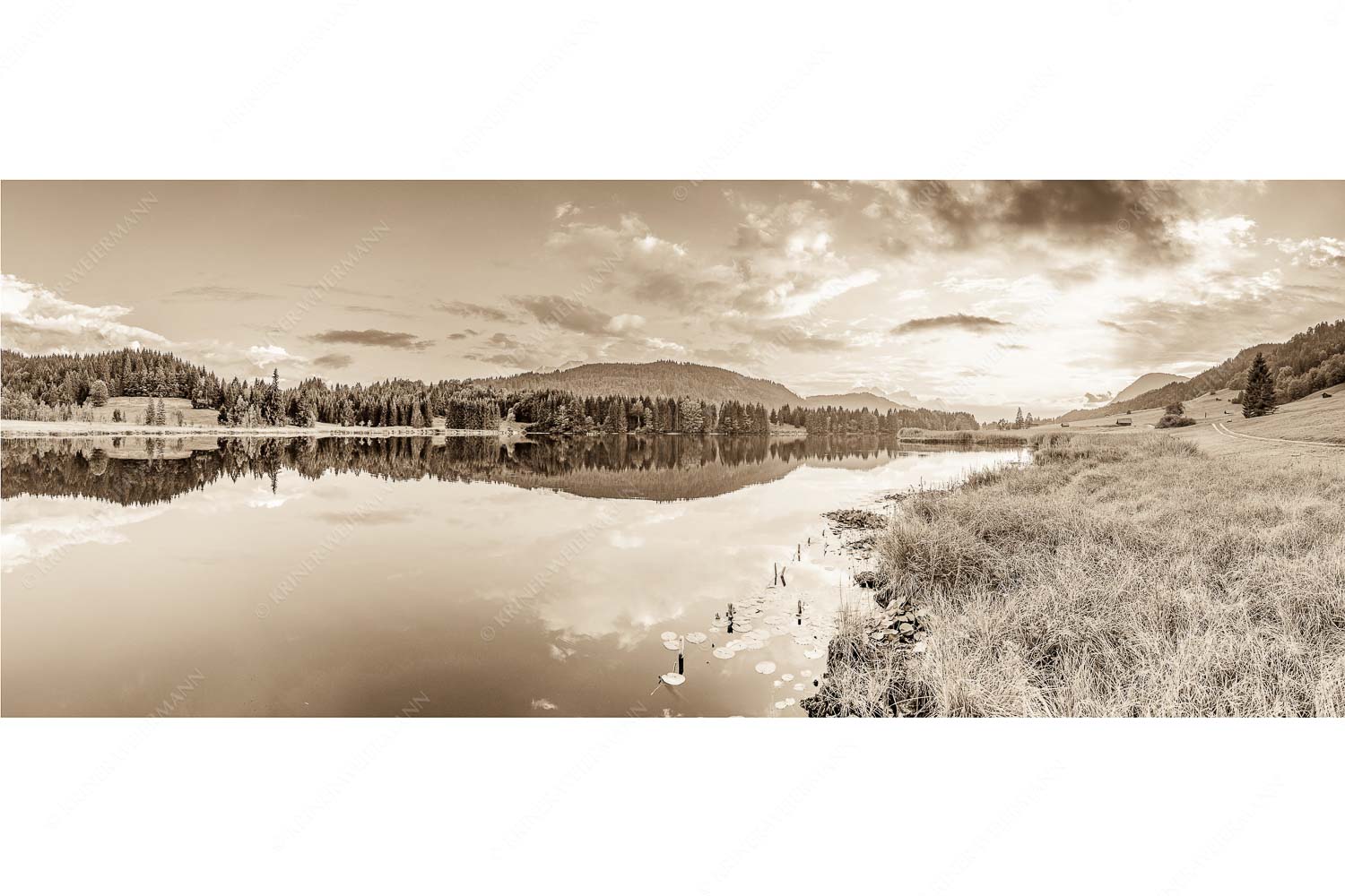 Harmonie – Seitenverhältnis 2,5:1 — Abendstimmung am Geroldsee Sonnenuntergang am Geroldsee mit Wettertstein und Wank