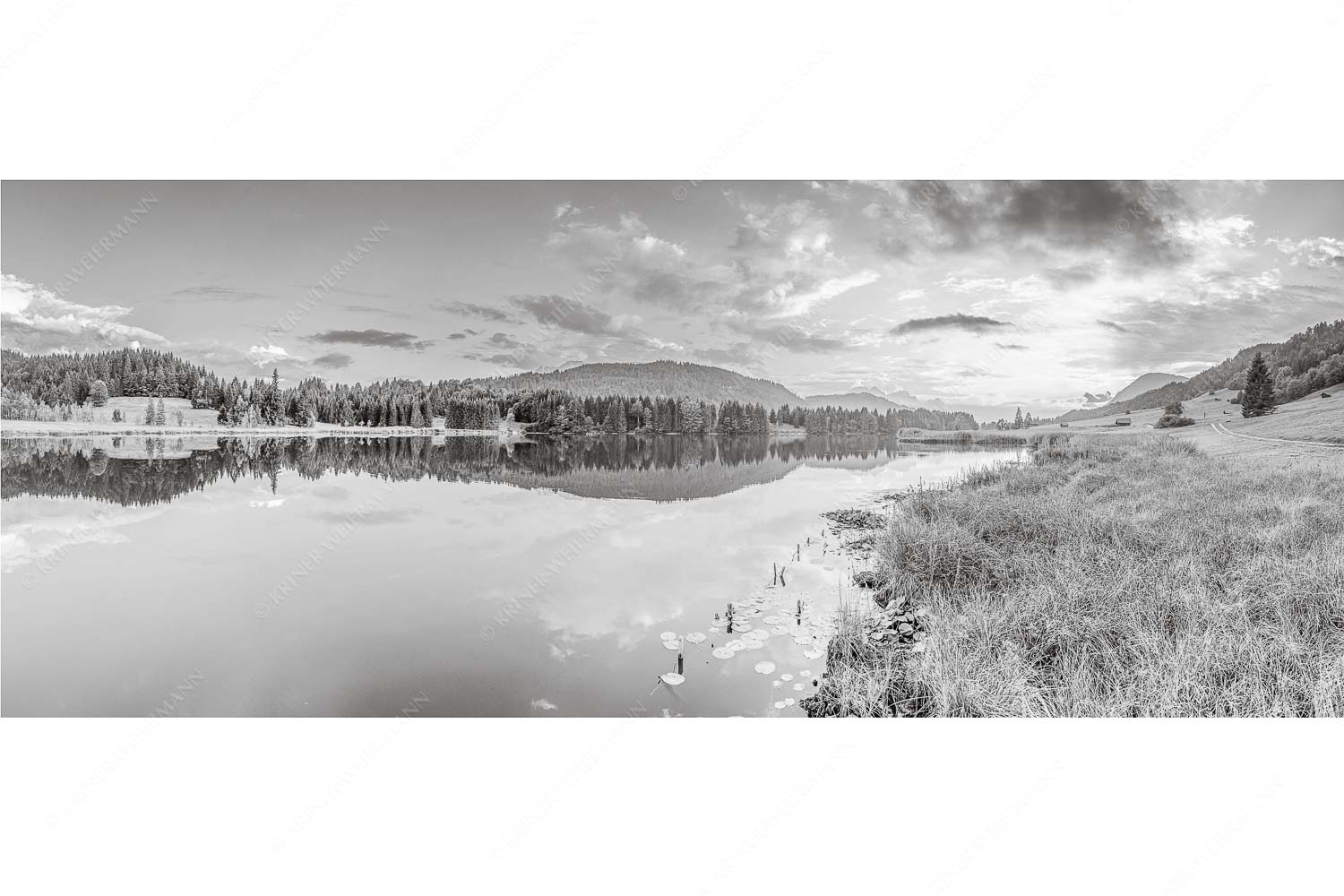 Harmonie – Seitenverhältnis 2,5:1 — Abendstimmung am Geroldsee Sonnenuntergang am Geroldsee mit Wettertstein und Wank