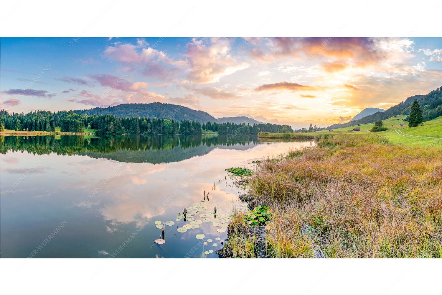 Harmonie – Seitenverhältnis 2:1 — Abendstimmung am Geroldsee Sonnenuntergang am Geroldsee mit Wettertstein und Wank