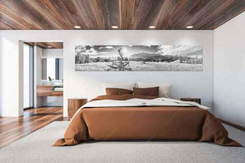 Wegkreuz mit Blick auf Karwendel- und Wettersteingebirge - Herrgot im Paradies III - Größe ca. 300x60cm, Seitenverhältnis 5:1 - Feldkreuz mit Eckbauer und Wetterstein - weitere Infos unter https://www.kriner-weiermann.de