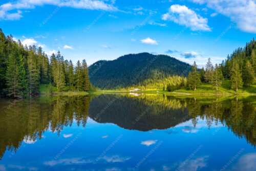 Blick über Esterbergsee zur Esterbergalm - Heute Esterbergsee - Seitenverhältnis 3:2 - Esterbergalm Hochwasser - weitere Infos unter https://www.kriner-weiermann.de