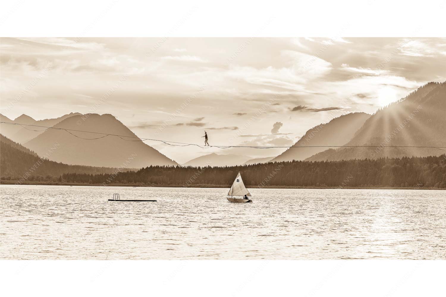 650 Meter lange Slakline über dem Silvensteinstausee - Highline - Seitenverhältnis 2:1 - Slakline am Silvensteinstausee - weitere Infos unter https://www.kriner-weiermann.de