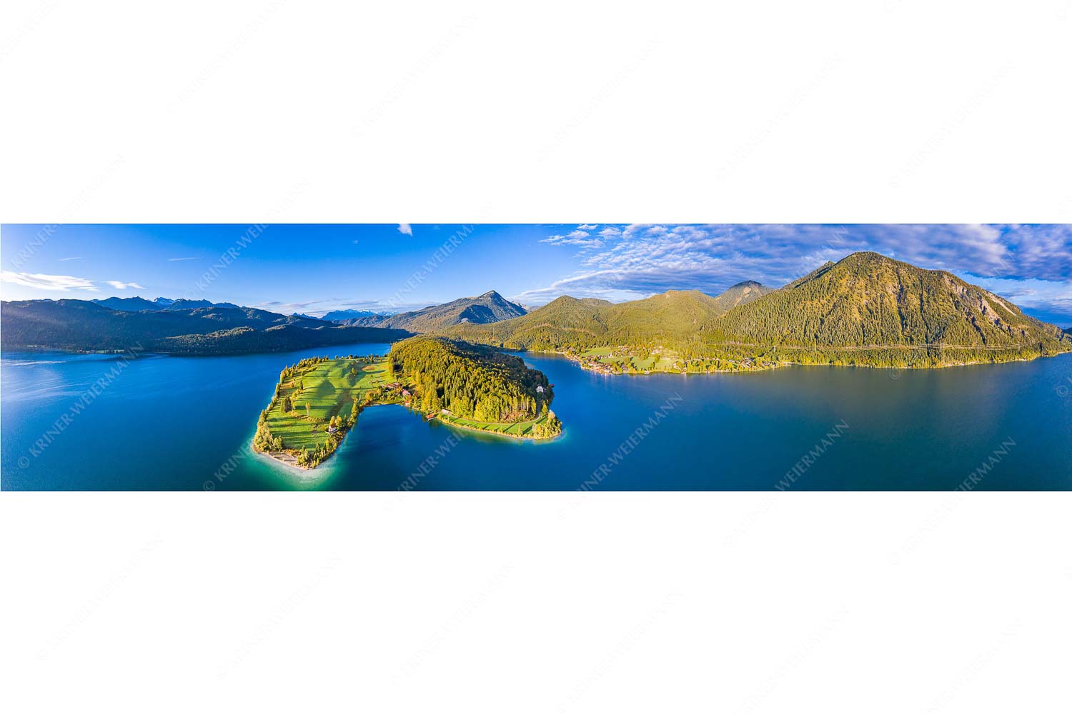 Himmelswiesn – Seitenverhältnis 4:1 — Halbinsel Zwergern am Walchensee mit Simetsberg Blick über die Halbinsel Zwergern am Walchensee zum Simetsberg und Wettersteingebirge