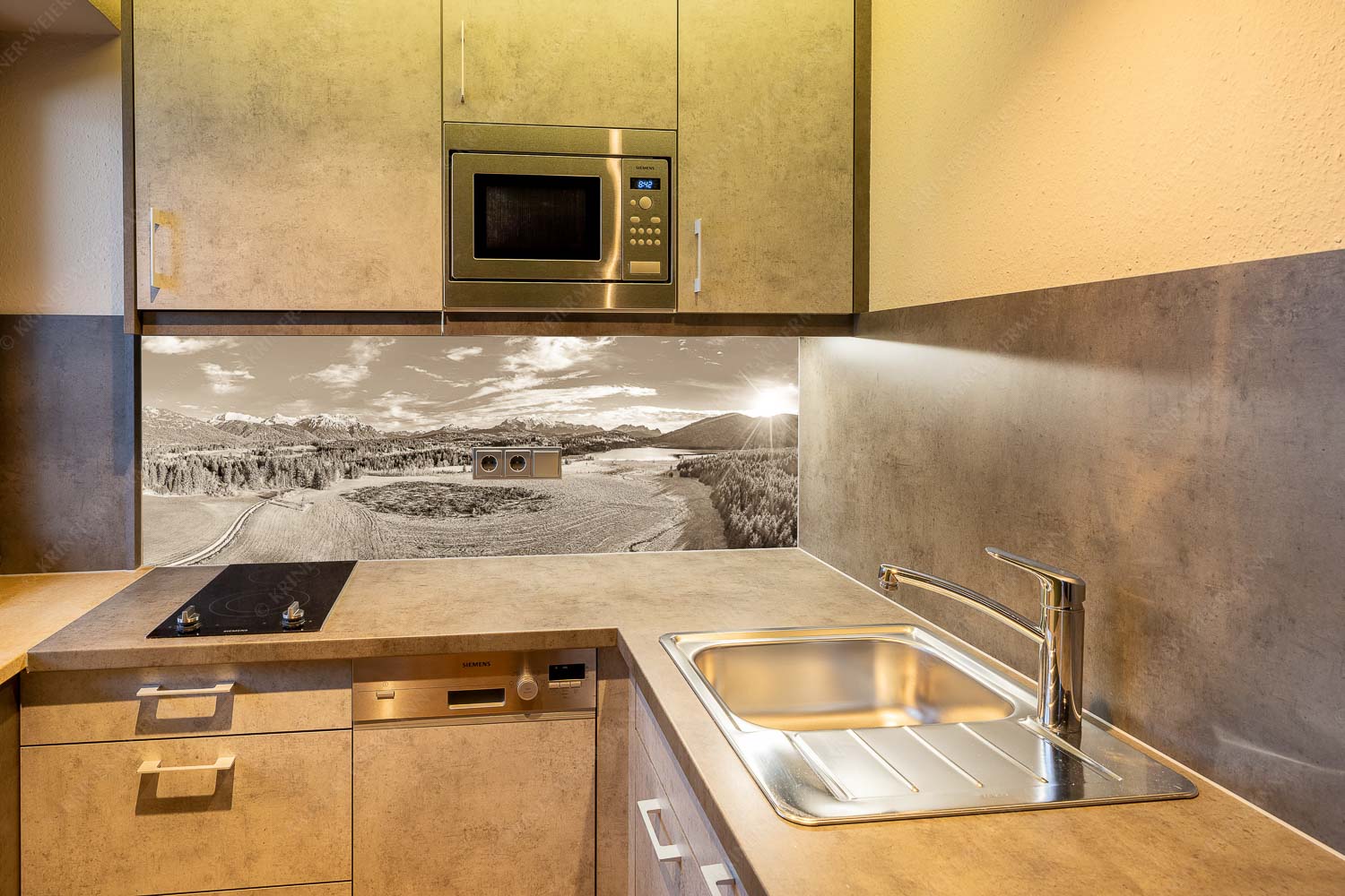 Hoamat – Größe ca. 150x60cm, Seitenverhältnis 2,5:1 — Karwendel Wetterstein und Barmsee Panorama vom Barmsee mit Karwendel- und Wettersteingebirge - Hoamat - Größe ca. 150x60cm, Seitenverhältnis 2,5:1 - Karwendel Wetterstein und Barmsee - weitere Infos unter https://www.kriner-weiermann.de