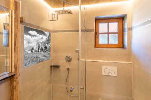 Jungvieh am Hochalmsattel im Karwendel mit Lalidererwand im Hintergrund - Hochalm II - Größe ca. 120x80cm, Seitenverhältnis 3:2 - Junge Kühe mit Laliderer im Karwendel - weitere Infos unter https://www.kriner-weiermann.de