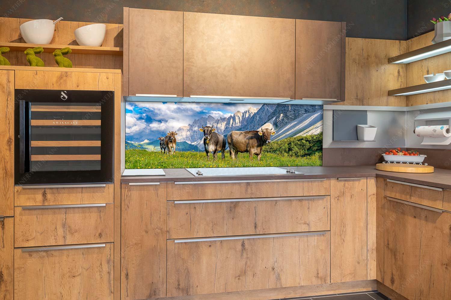 Hochalm II – Größe ca. 180x60cm, Seitenverhältnis 3:1 — Junge Kühe mit Laliderer im Karwendel Jungvieh am Hochalmsattel im Karwendel mit Lalidererwand im Hintergrund - Hochalm II - Größe ca. 180x60cm, Seitenverhältnis 3:1 - Junge Kühe mit Laliderer im Karwendel - weitere Infos unter https://www.kriner-weiermann.de