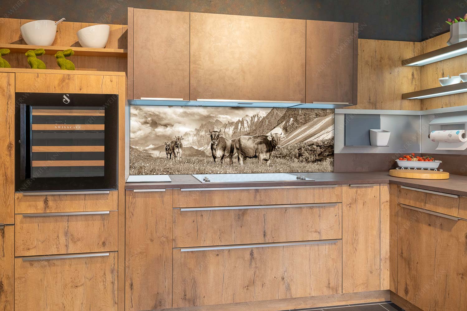 Hochalm II – Größe ca. 180x60cm, Seitenverhältnis 3:1 — Junge Kühe mit Laliderer im Karwendel Jungvieh am Hochalmsattel im Karwendel mit Lalidererwand im Hintergrund - Hochalm II - Größe ca. 180x60cm, Seitenverhältnis 3:1 - Junge Kühe mit Laliderer im Karwendel - weitere Infos unter https://www.kriner-weiermann.de