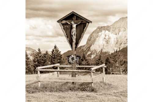 Wegkreuz am Wamberg - Höheres - Seitenverhältnis 1:1 - Wegkreuz bei Wamberg und Eckbauer - weitere Infos unter https://www.kriner-weiermann.de