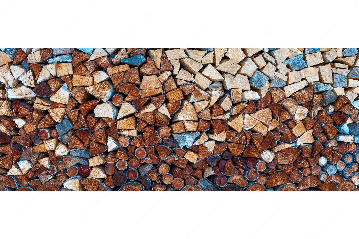 Aufgerichteter Holzhaufen