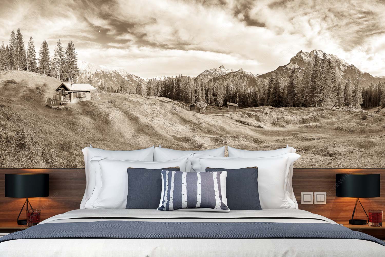 Blick über Buckelwiesen zu den Arnspitzen und zum Wetterstein - Idylischer Ausblick - Größe ca. 350x140cm, Seitenverhältnis 2,5:1 - Hütte mit Buckelwiesen - weitere Infos unter https://www.kriner-weiermann.de