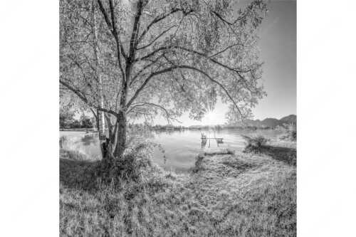 Blick über den Kochelsee in den Sonnenaufgang - Immer wieder geht die Sonne auf - Seitenverhältnis 1:1 - Kochelsee - weitere Infos unter https://www.kriner-weiermann.de