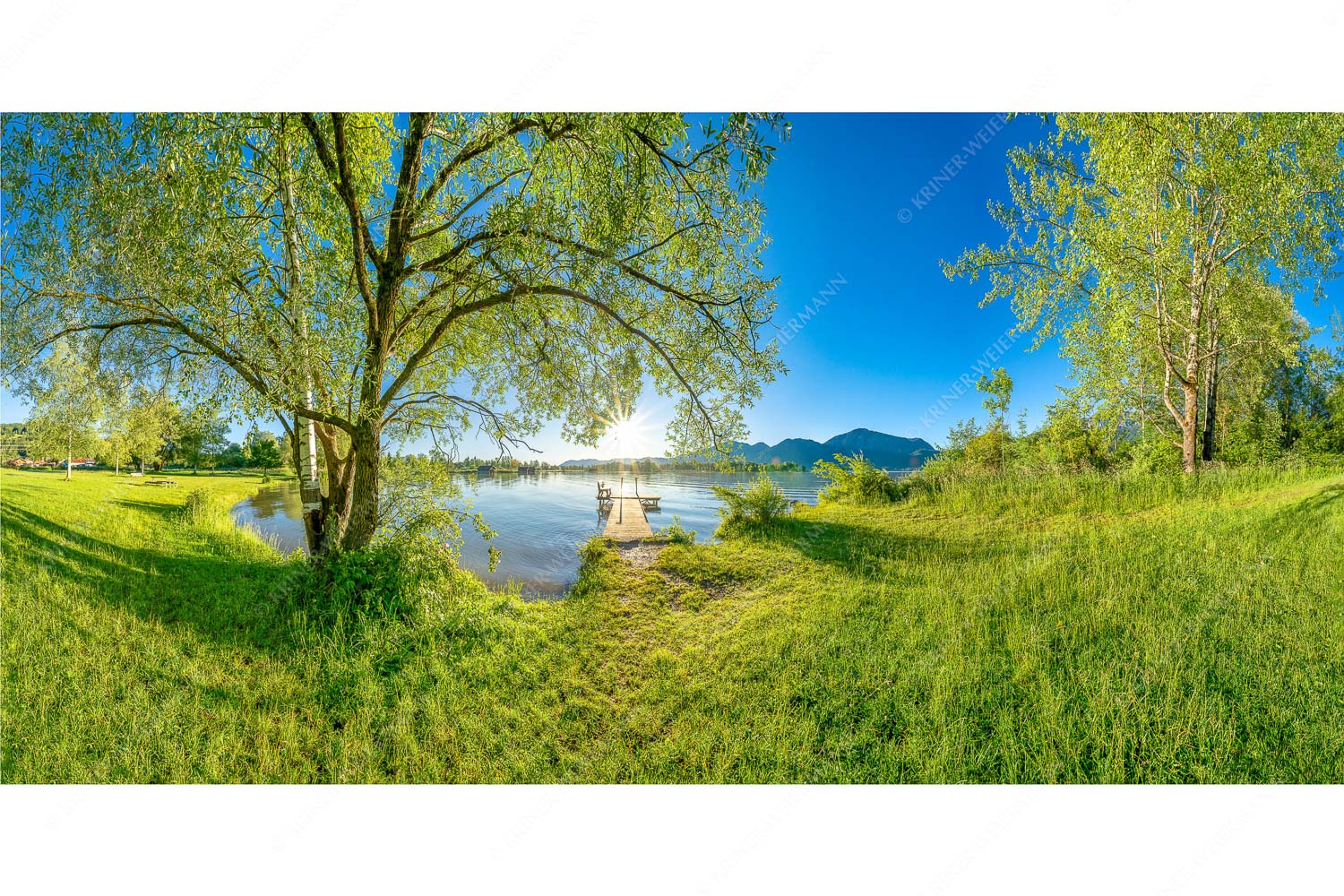 Immer wieder geht die Sonne auf – Seitenverhältnis 2:1 — Kochelsee Blick über den Kochelsee in den Sonnenaufgang