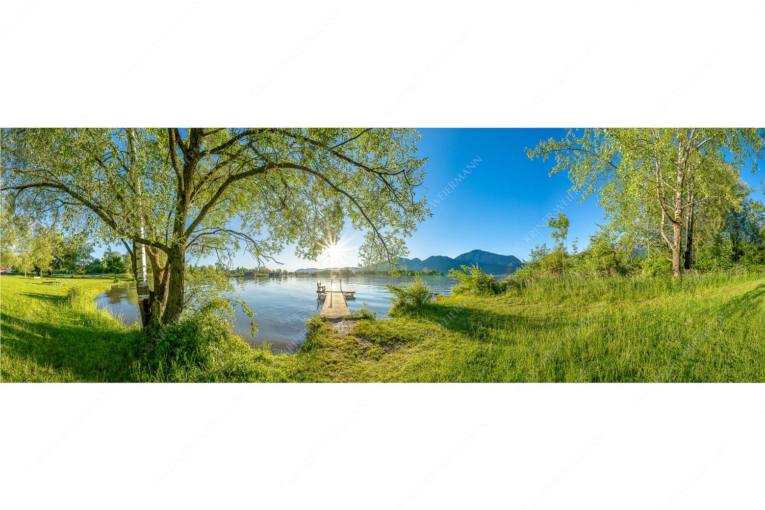 Immer wieder geht die Sonne auf – Seitenverhältnis 3:1 — Kochelsee Blick über den Kochelsee in den Sonnenaufgang
