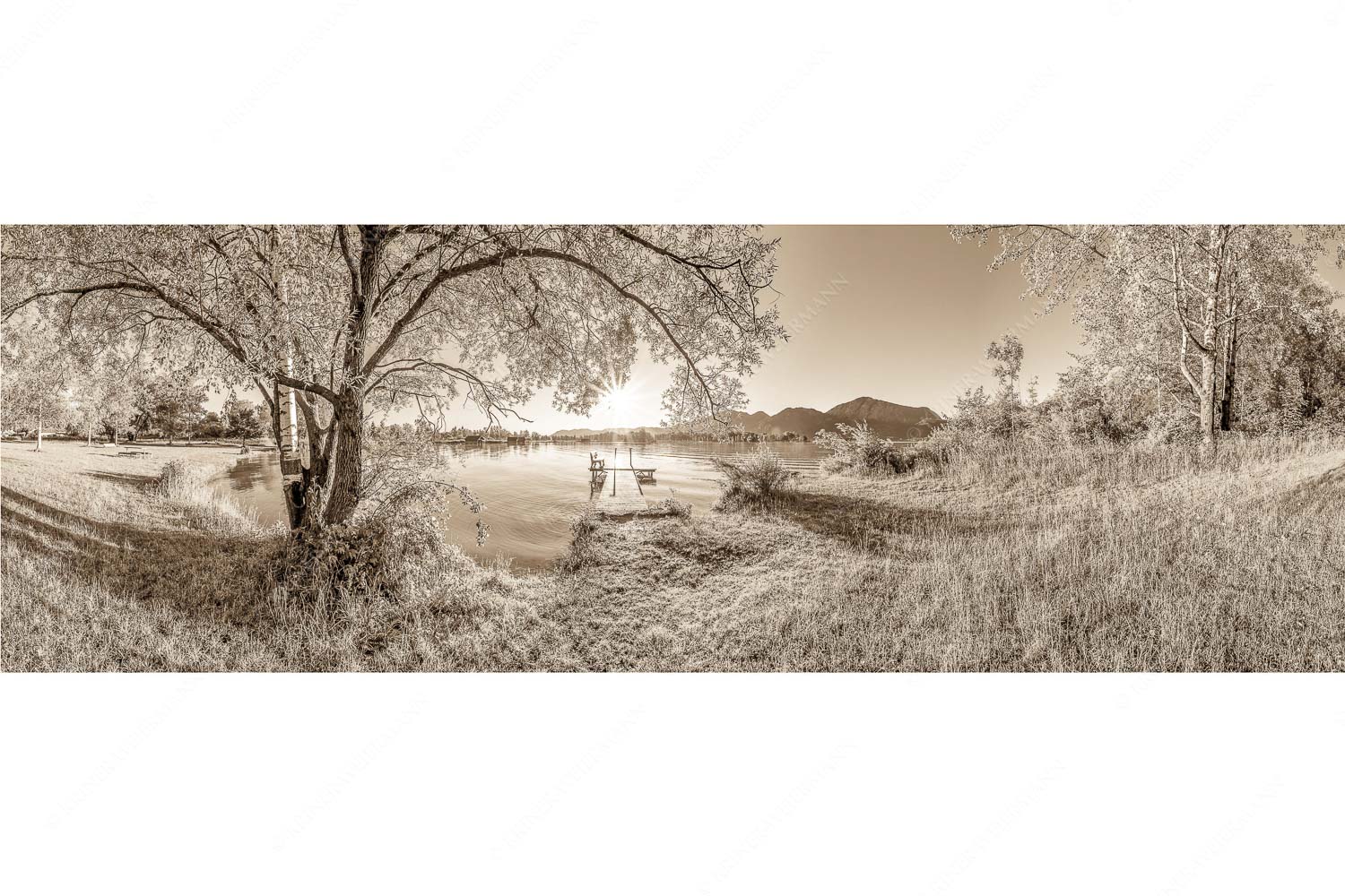 Immer wieder geht die Sonne auf – Seitenverhältnis 3:1 — Kochelsee Blick über den Kochelsee in den Sonnenaufgang