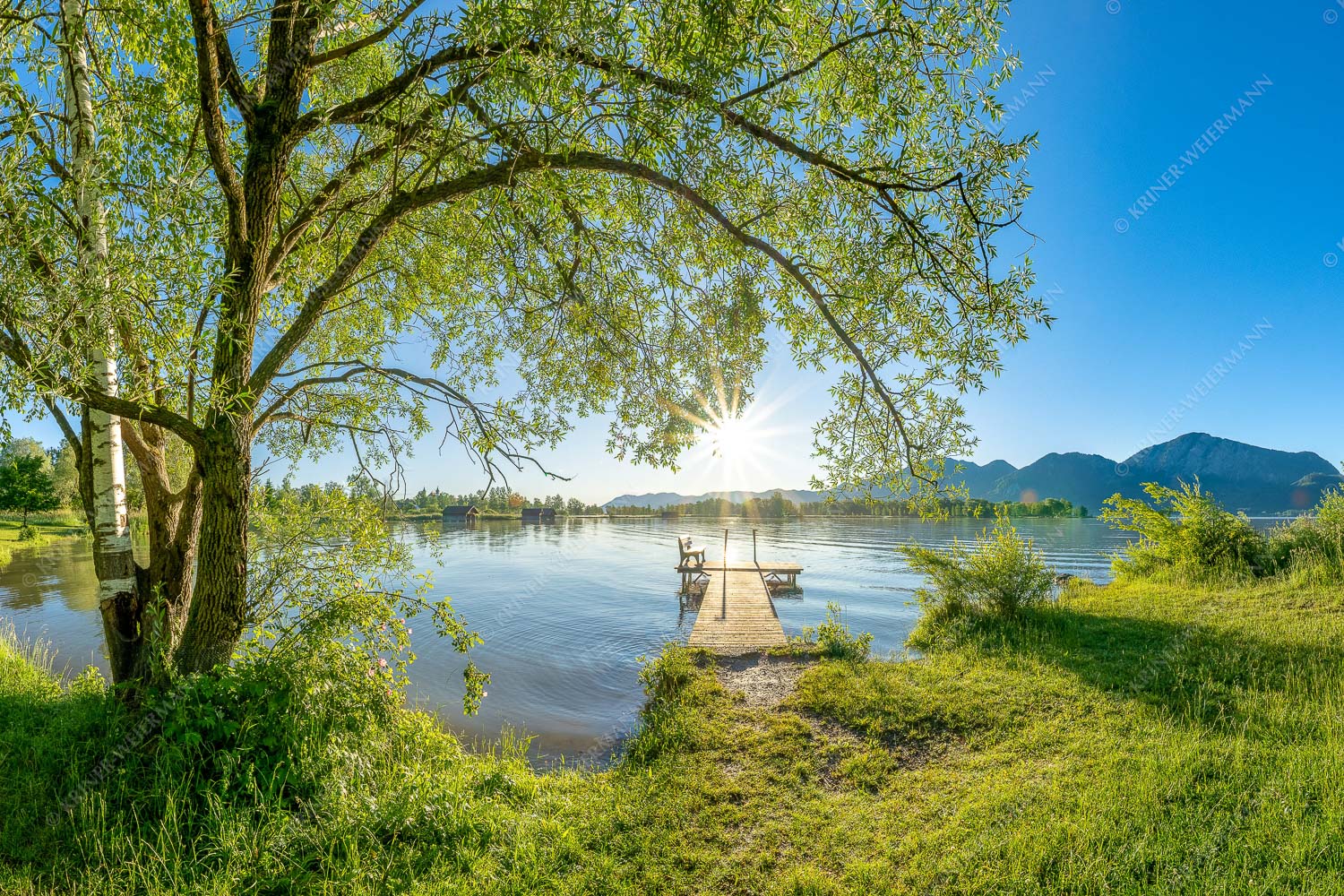 Immer wieder geht die Sonne auf – Seitenverhältnis 3:2 — Kochelsee Blick über den Kochelsee in den Sonnenaufgang