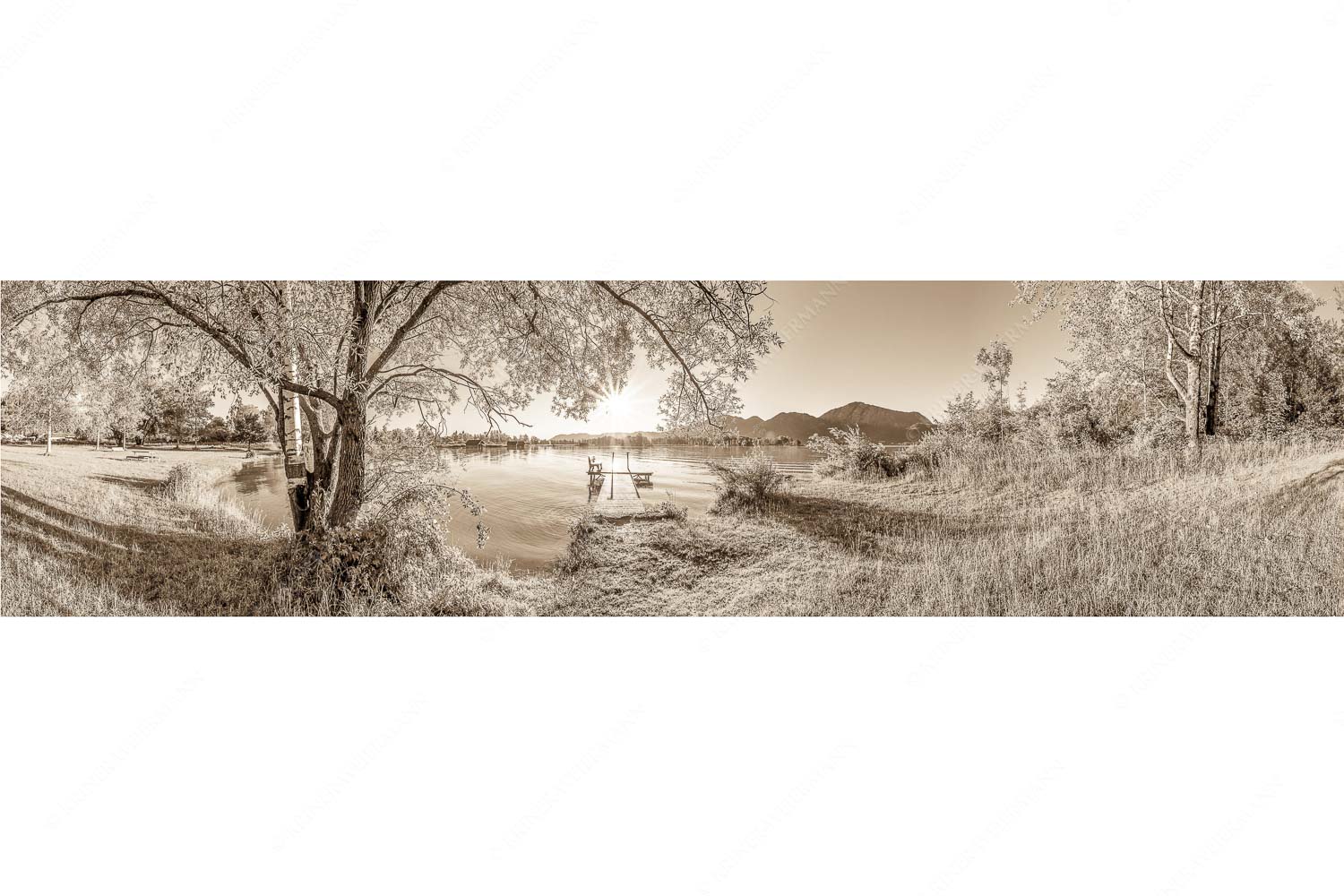Immer wieder geht die Sonne auf – Seitenverhältnis 4:1 — Kochelsee Blick über den Kochelsee in den Sonnenaufgang