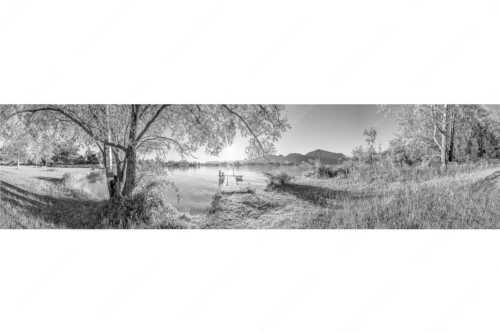 Blick über den Kochelsee in den Sonnenaufgang - Immer wieder geht die Sonne auf - Seitenverhältnis 4:1 - Kochelsee - weitere Infos unter https://www.kriner-weiermann.de