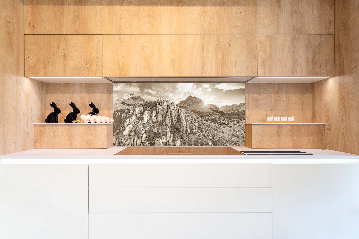 In der Pfeis – Größe ca. 120x60cm, Seitenverhältnis 2:1 — Rumerspitze im Karwendel Sonnenuntergang hinter Rumerspitze im Karwendel - In der Pfeis - Größe ca. 120x60cm, Seitenverhältnis 2:1 - Rumerspitze im Karwendel - weitere Infos unter https://www.kriner-weiermann.de