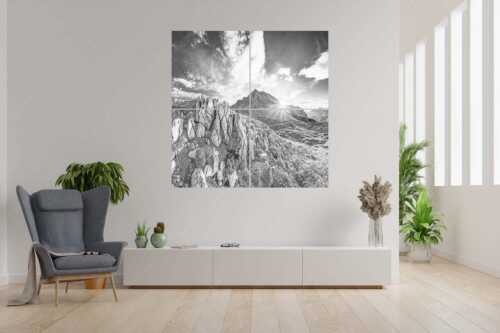 Sonnenuntergang hinter Rumerspitze im Karwendel - In der Pfeis - 4er Split, Größe ca. 180x180cm, Seitenverhältnis 1:1 - Rumerspitze im Karwendel - weitere Infos unter https://www.kriner-weiermann.de